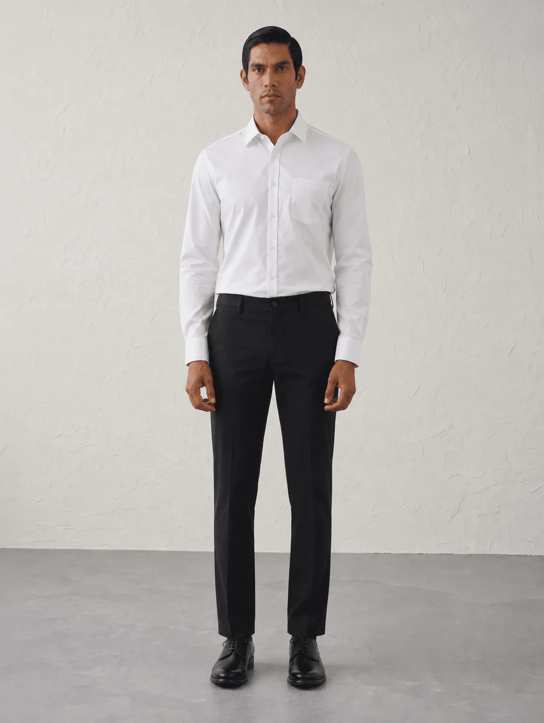 The Regular Fit Daylong Chino - Black Beast - Image 3