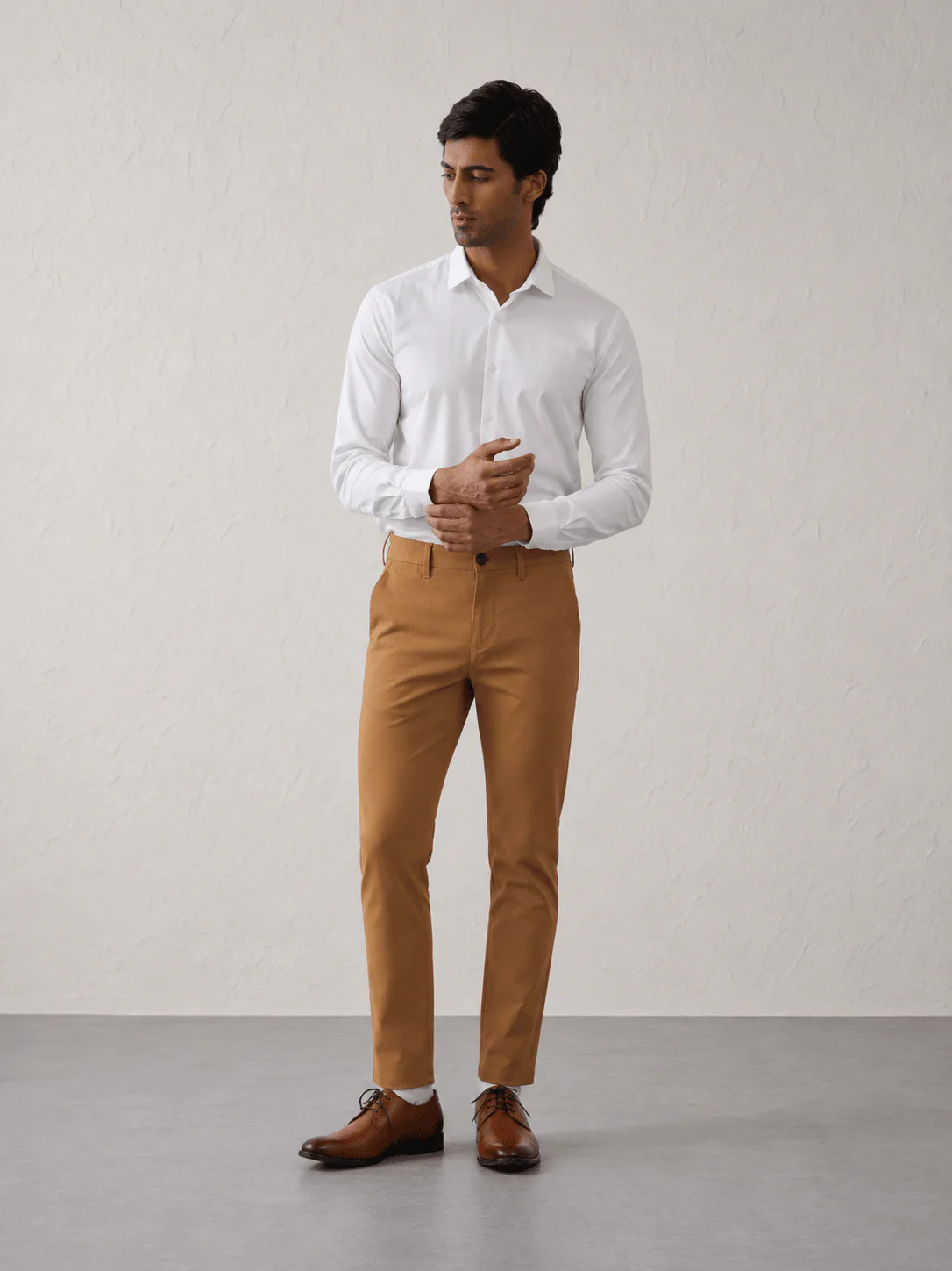 The Slim Fit Daylong Chino - Quicksand - Image 3