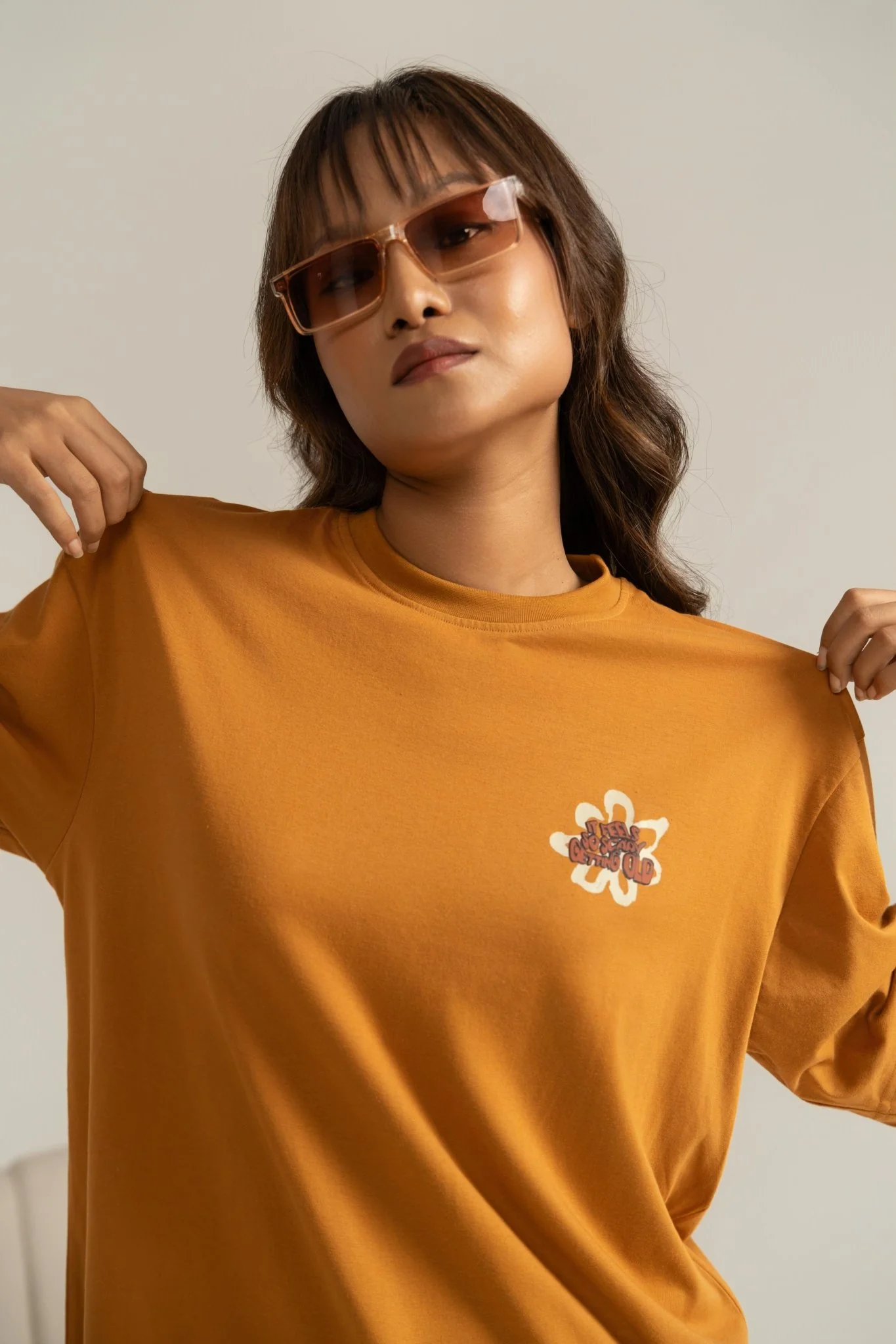 It Feels So Scary Printed Oversized Tee - Image 4