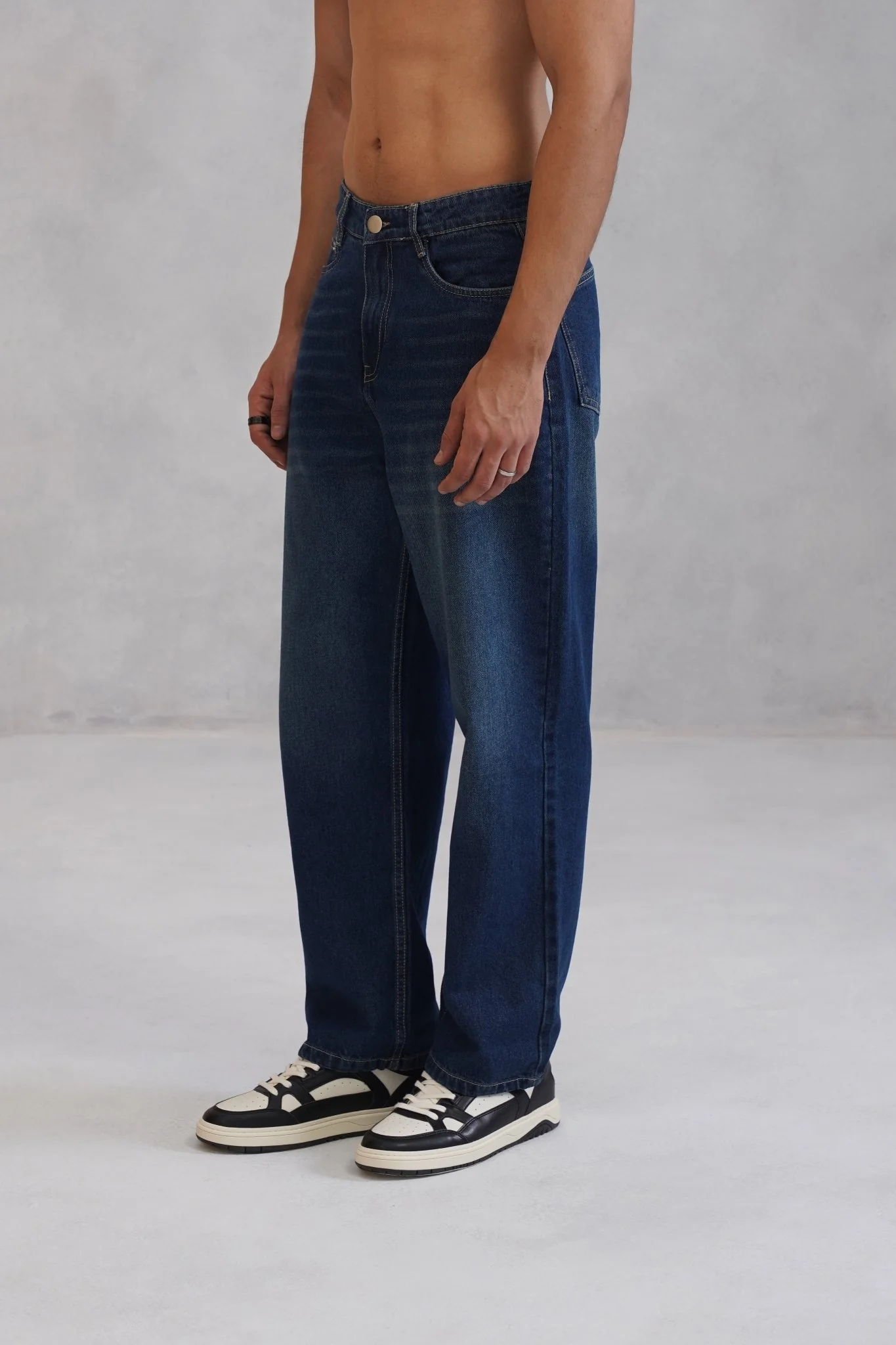 Straight fit Denim- Vintage Blue - Image 4