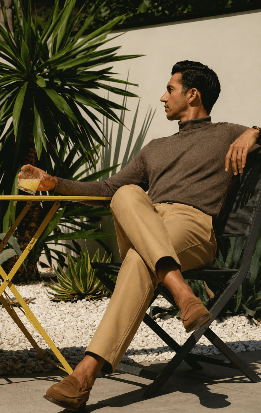 The Slim Fit Travel Chino - Khaki - Image 7
